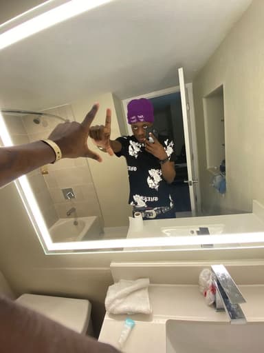 Profile Picture main user avatar