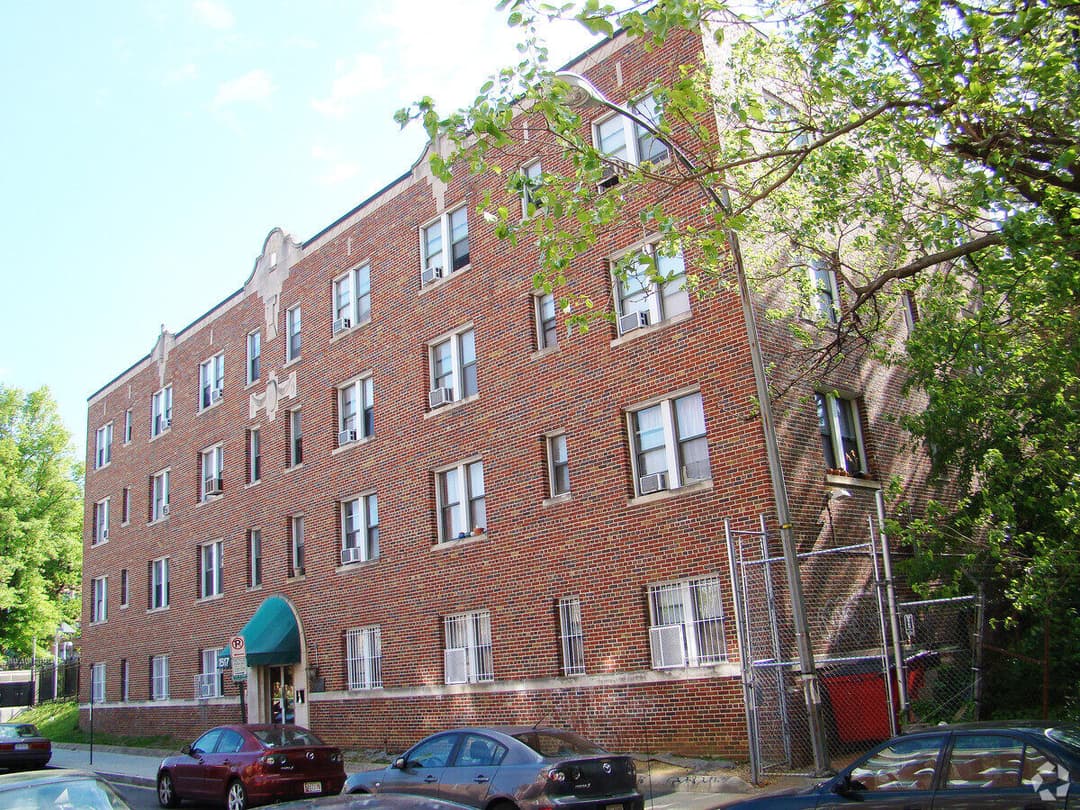 main listing image