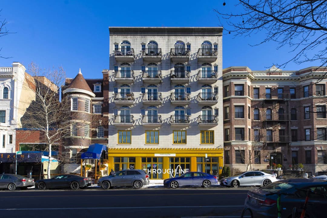 main listing image