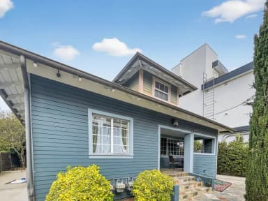 Place Preview main user avatar